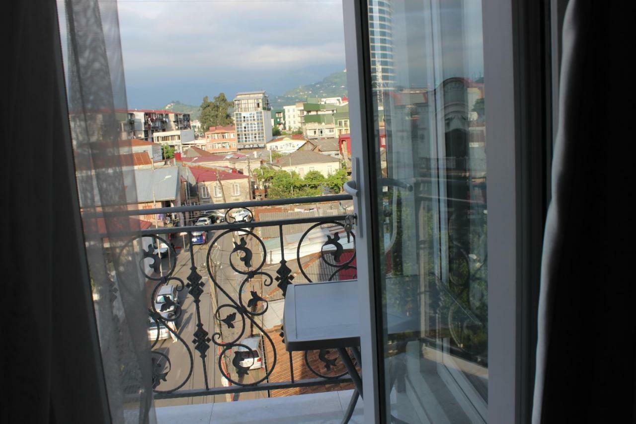 Union Hotel Batumi Exterior photo